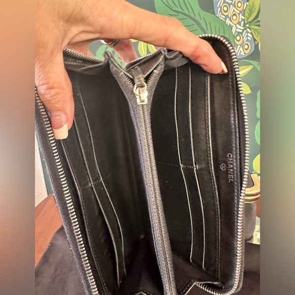 Chanel Matelasse Black Quilted Wallet - Picture 6 of 13